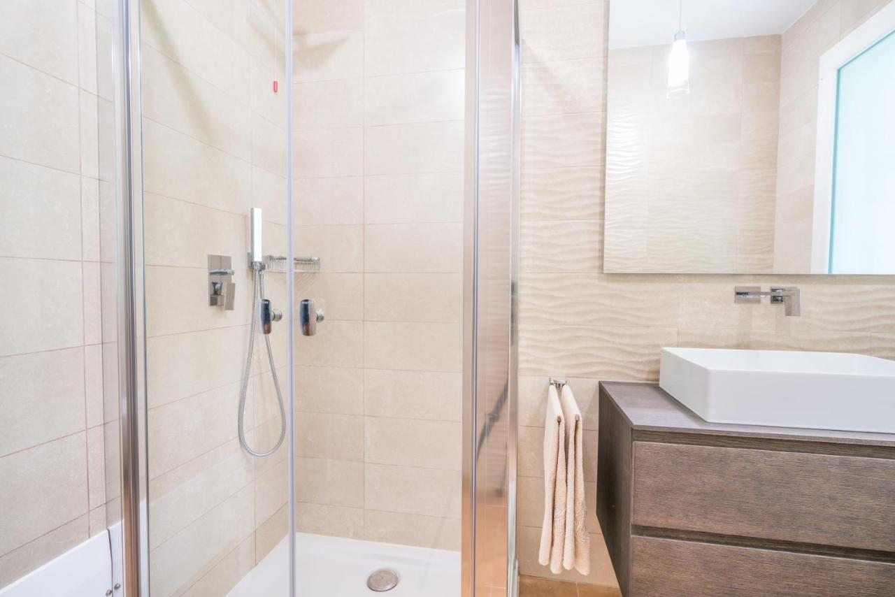 Villa Acquario Elegance - 200 Mt Dalla Spiaggia ตอเรเดลเลสเตลเล ภายนอก รูปภาพ