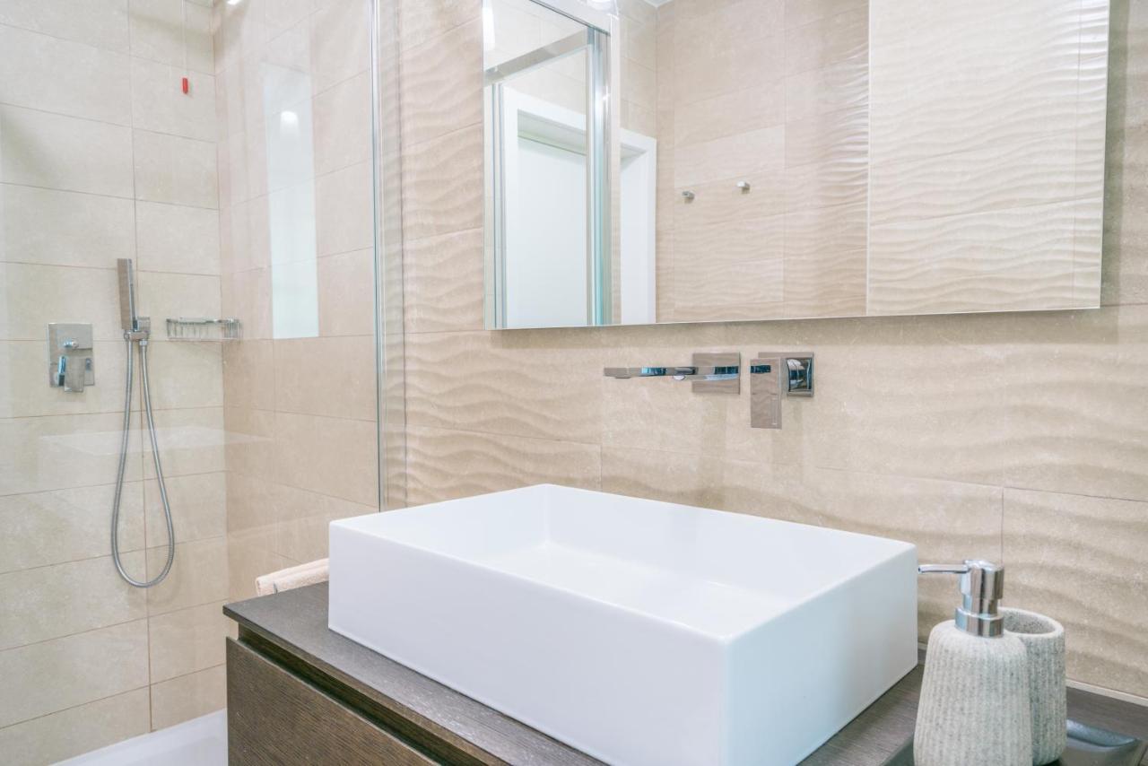 Villa Acquario Elegance - 200 Mt Dalla Spiaggia ตอเรเดลเลสเตลเล ภายนอก รูปภาพ